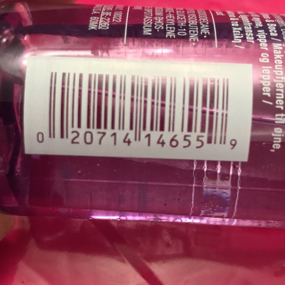 Clinique take the day off make up remover - Picture 8 of 9